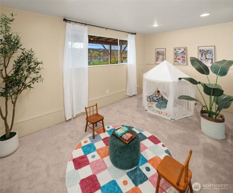 9139 SW Bayview Drive Vashon WA 98070