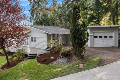 9139 SW Bayview Drive Vashon WA 98070