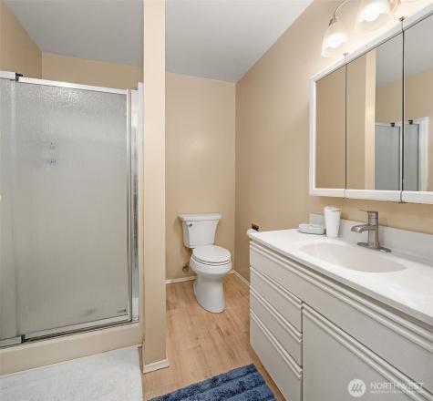 9139 SW Bayview Drive Vashon WA 98070