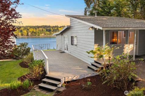 9139 SW Bayview Drive Vashon WA 98070