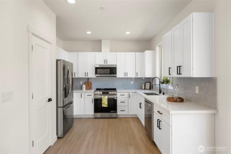 11014 6th Avenue W Everett WA 98204