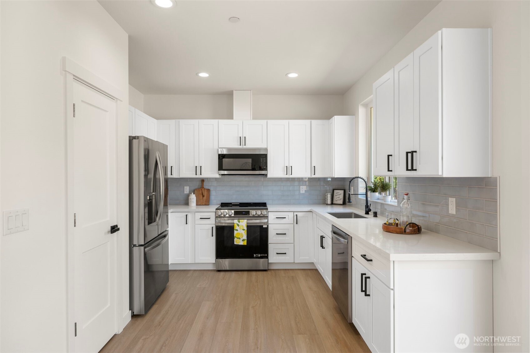 11014 6th Avenue W Everett WA 98204