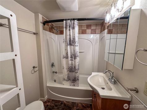 1215 W Plum Street Centralia WA 98531