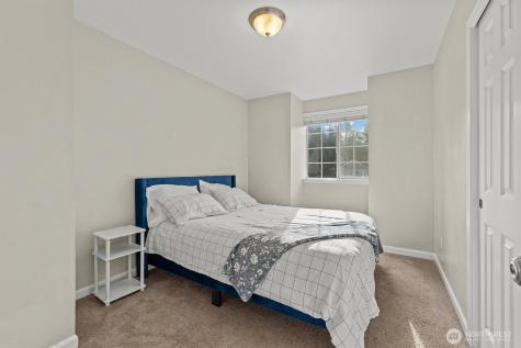 37541 21st Avenue S Federal Way WA 98003