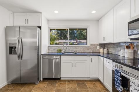 2408 164th Avenue NE Bellevue WA 98008