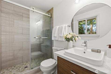 2408 164th Avenue NE Bellevue WA 98008