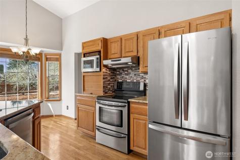 11610 45th Street E Edgewood WA 98372