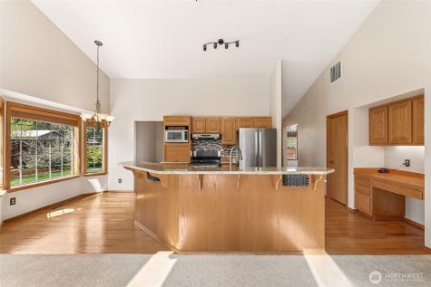 11610 45th Street E Edgewood WA 98372
