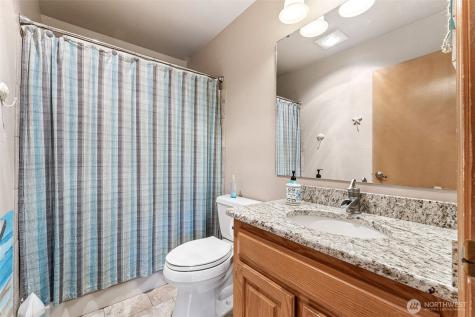 11610 45th Street E Edgewood WA 98372