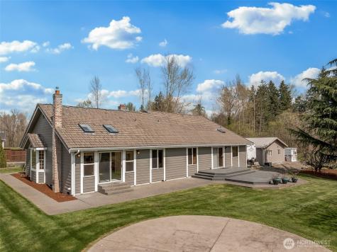 11610 45th Street E Edgewood WA 98372