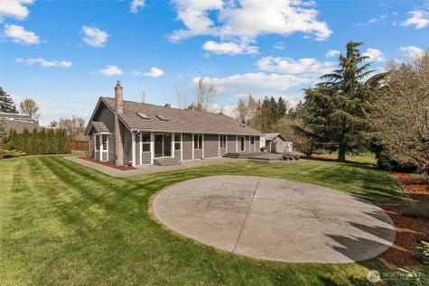 11610 45th Street E Edgewood WA 98372