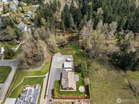 11610 45th Street E Edgewood WA 98372