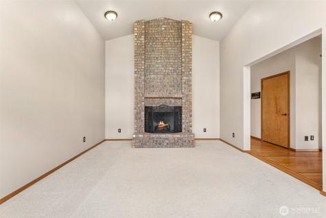11610 45th Street E Edgewood WA 98372