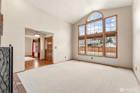 11610 45th Street E Edgewood WA 98372