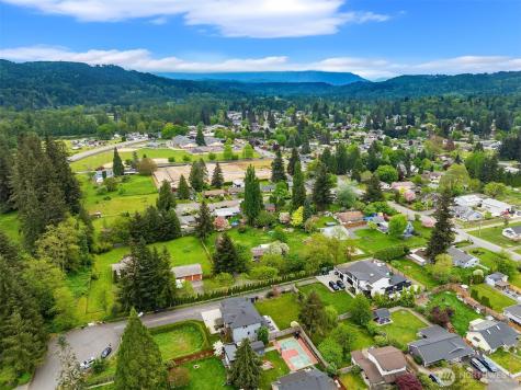 32909 SE 41st Street Fall City WA 98024