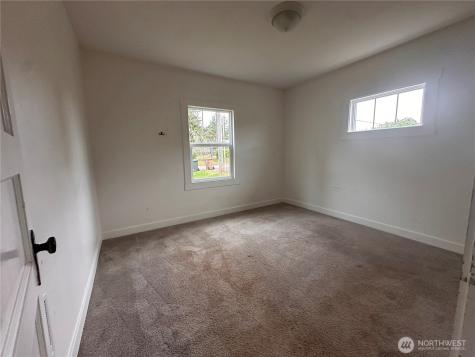 6925 52nd W University Place WA 98467