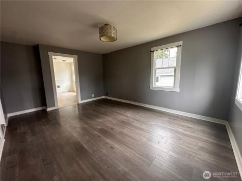 6925 52nd W University Place WA 98467