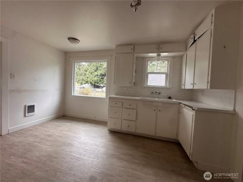 6925 52nd W University Place WA 98467