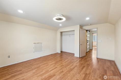 11901 128th Street Ct E Puyallup WA 98374