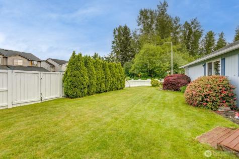 5733 129th Street NE Marysville WA 98271