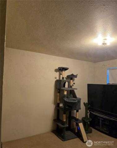 25611 126th Place SE Kent WA 98030