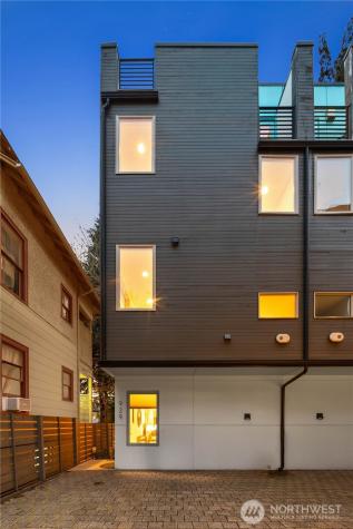 929 14th Avenue Seattle WA 98122