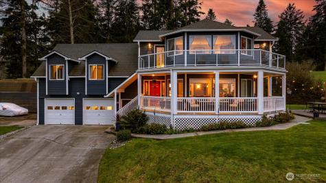 2011 Sandusky Road Oak Harbor WA 98277
