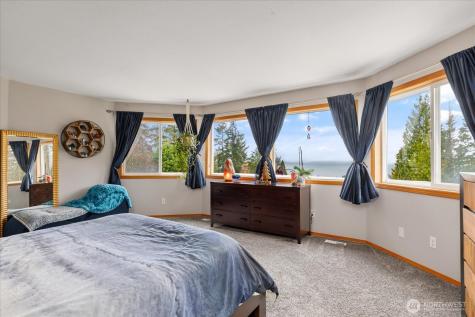 2011 Sandusky Road Oak Harbor WA 98277