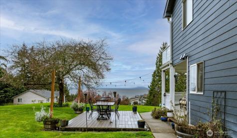 2011 Sandusky Road Oak Harbor WA 98277