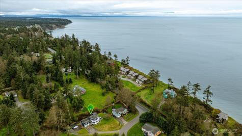 2011 Sandusky Road Oak Harbor WA 98277