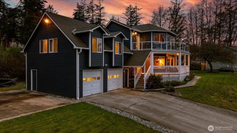 2011 Sandusky Road Oak Harbor WA 98277