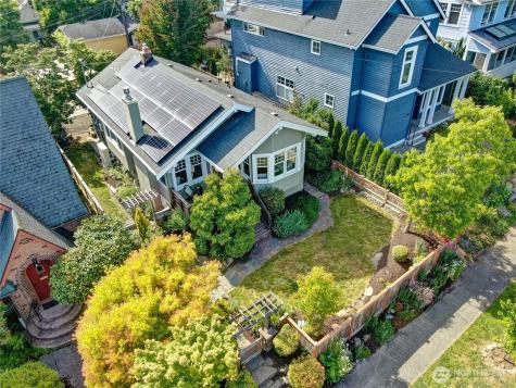 5521 34th Avenue NE Seattle WA 98105