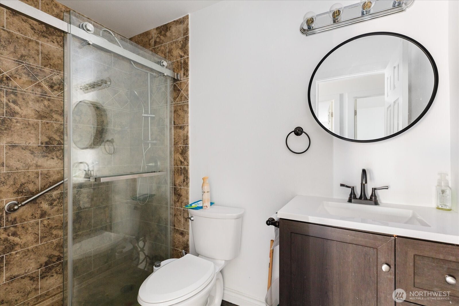 1853 SW Olive Street Oak Harbor WA 98277