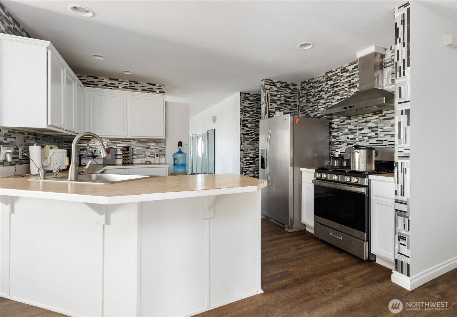 1853 SW Olive Street Oak Harbor WA 98277
