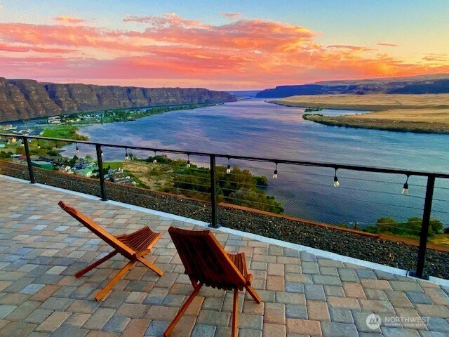 9769 Crescent Bar Road NW Quincy WA 98848