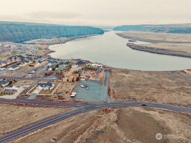 9769 Crescent Bar Road NW Quincy WA 98848