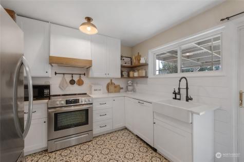 6212 W Magnolia Avenue Everett WA 98203