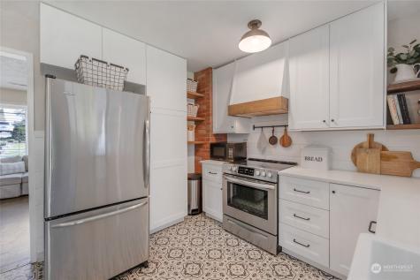6212 W Magnolia Avenue Everett WA 98203