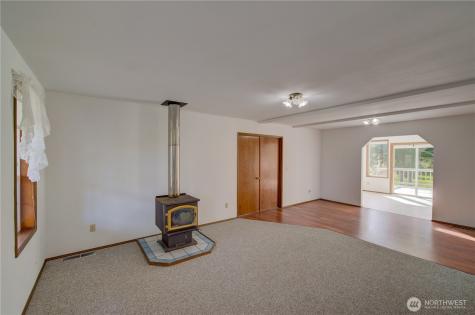 34009 Territory Road Oysterville WA 98641