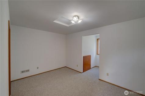 34009 Territory Road Oysterville WA 98641