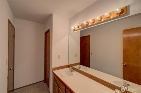 34009 Territory Road Oysterville WA 98641