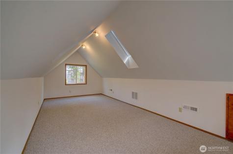 34009 Territory Road Oysterville WA 98641