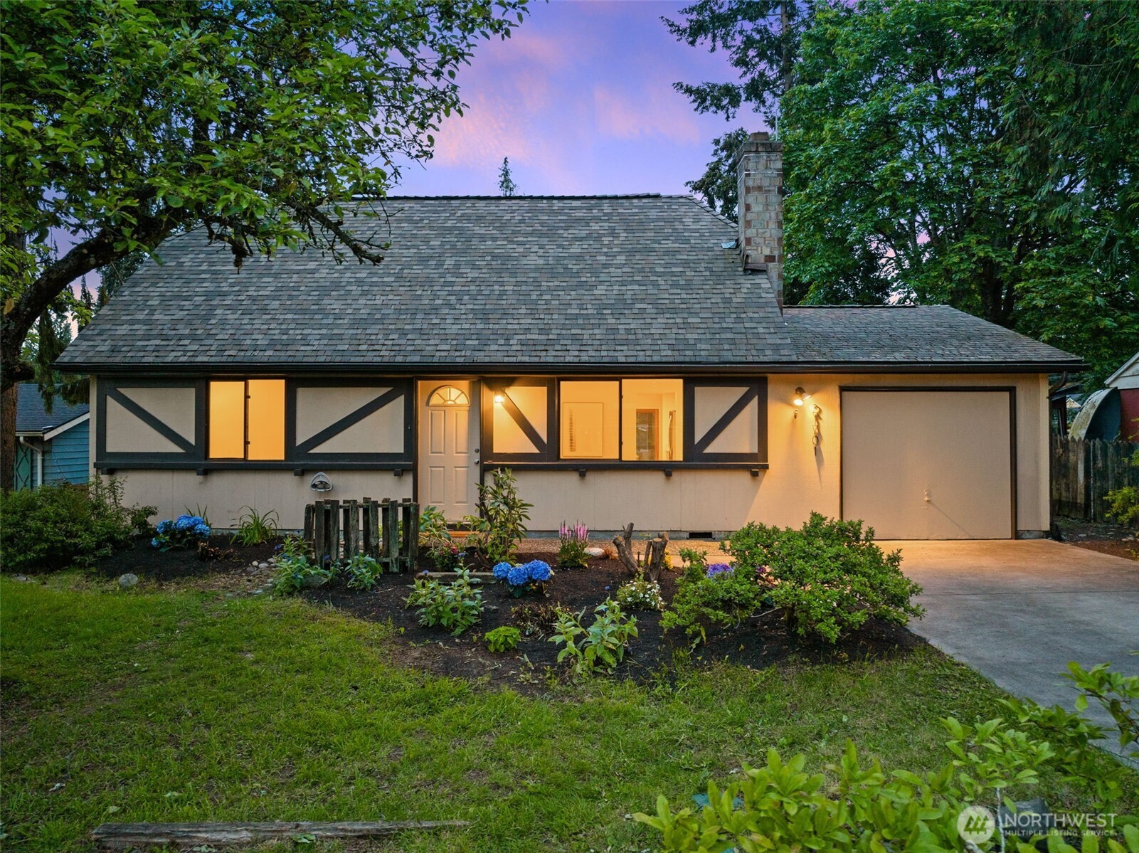 21701 53rd Avenue W Mountlake Terrace WA 98043
