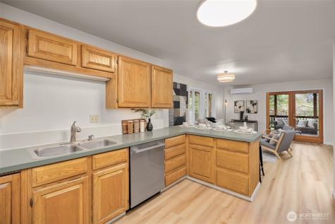 21701 53rd Avenue W Mountlake Terrace WA 98043