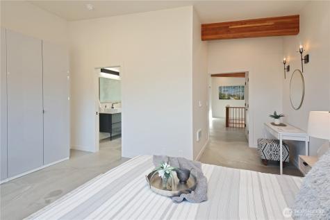 5453 Harborside Lane Freeland WA 98249