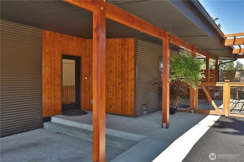 5453 Harborside Lane Freeland WA 98249