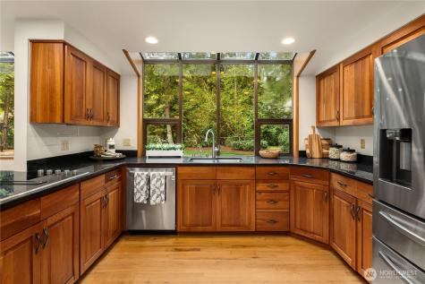 22542 NE 46th Street Redmond WA 98053