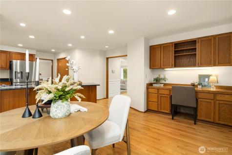 22542 NE 46th Street Redmond WA 98053