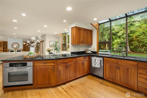 22542 NE 46th Street Redmond WA 98053