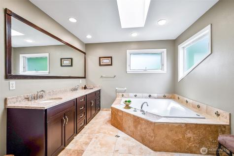 828 State Highway 532 Camano Island WA 98282